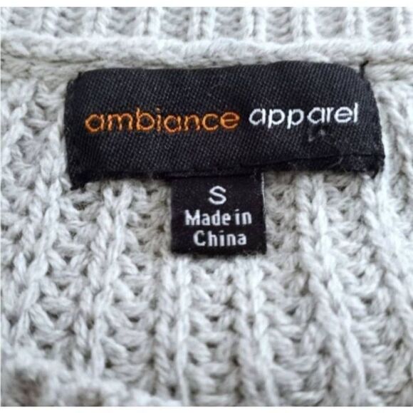 AMBIANCE APPAREL GRAY PINK & WHITE STRIPE SWEATER SZ.S EUC. - Picture 5 of 7